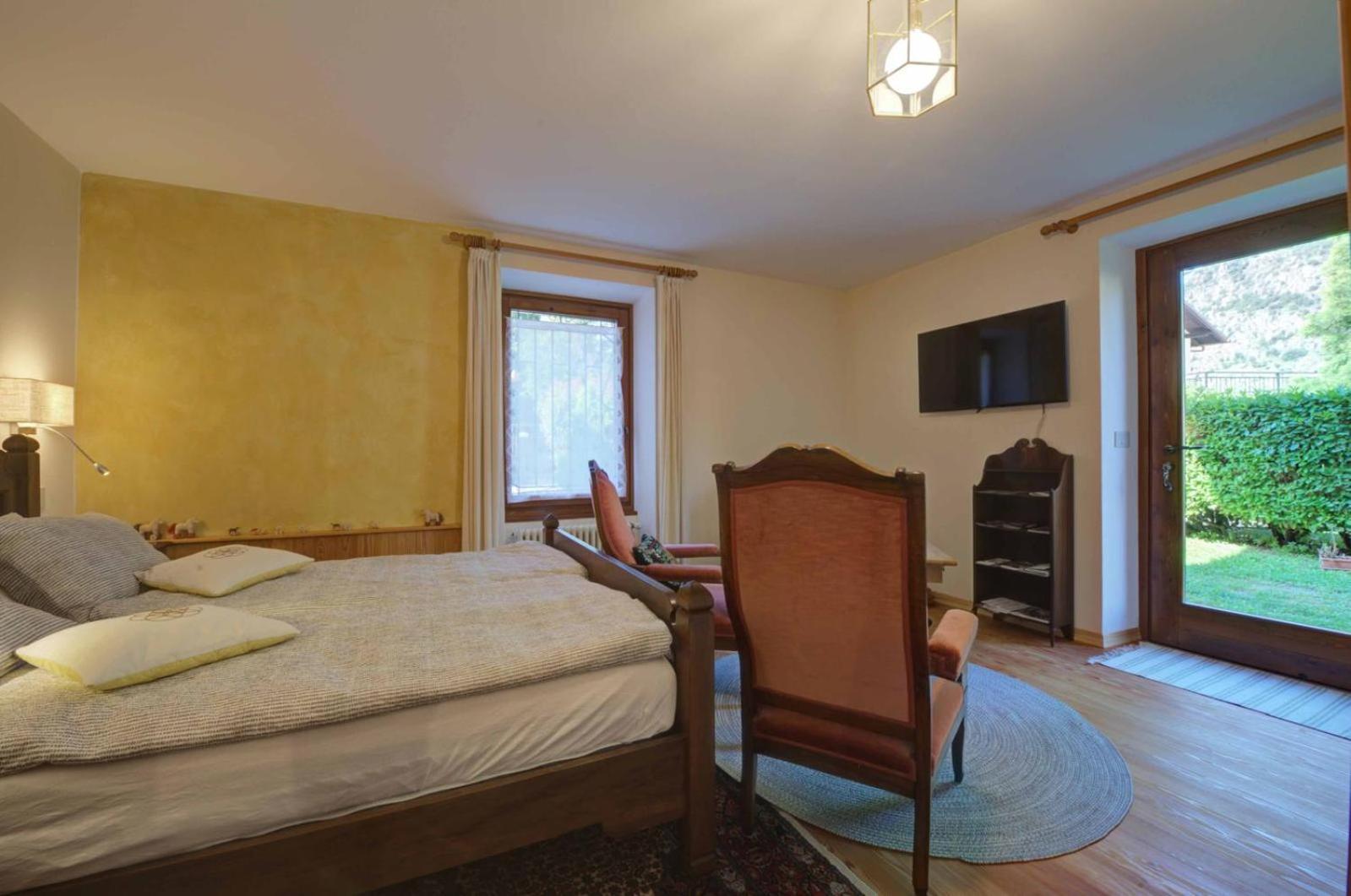 Il Pellegrino Bed & Breakfast Issogne Exterior foto