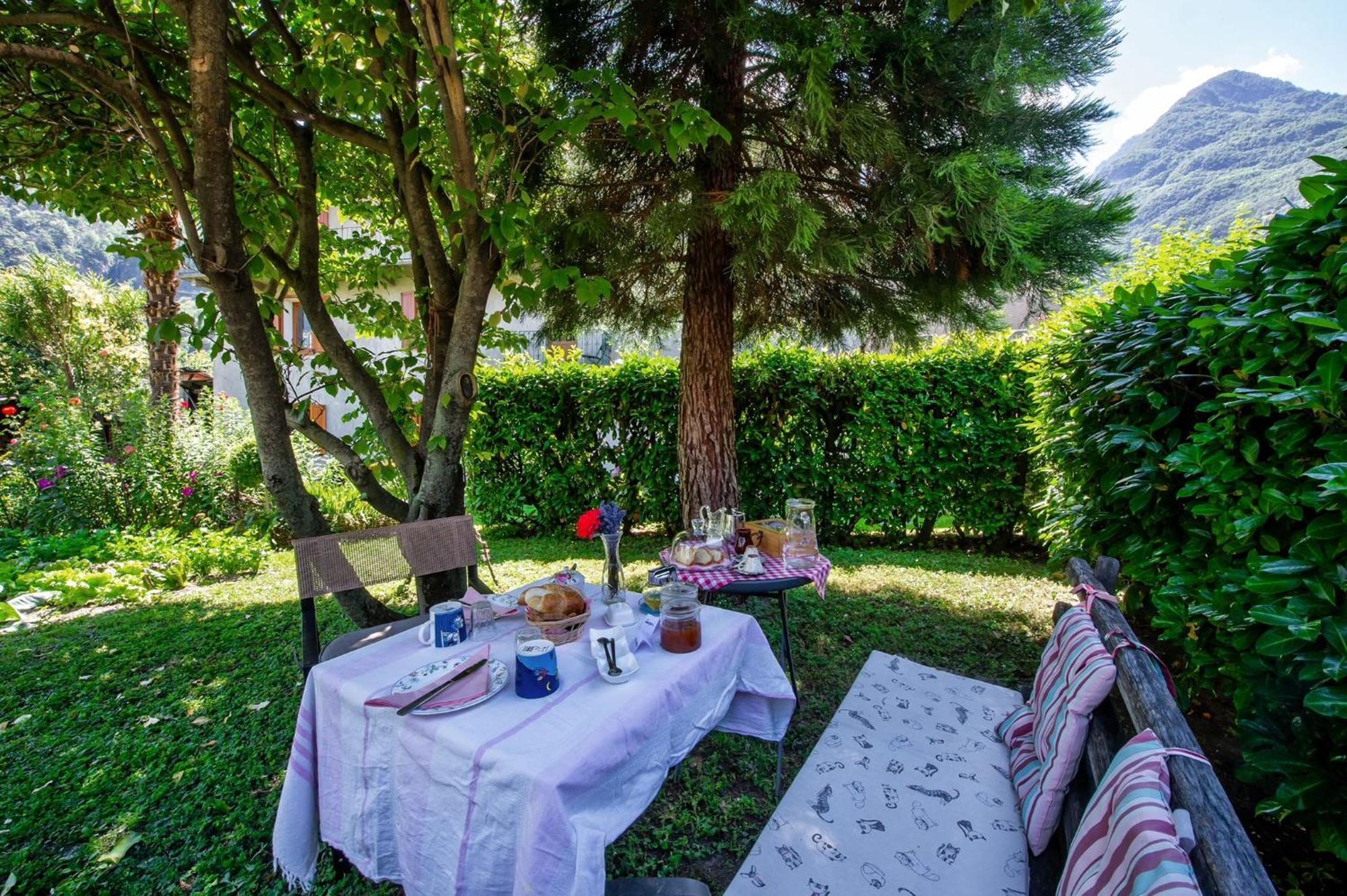 Il Pellegrino Bed & Breakfast Issogne Exterior foto