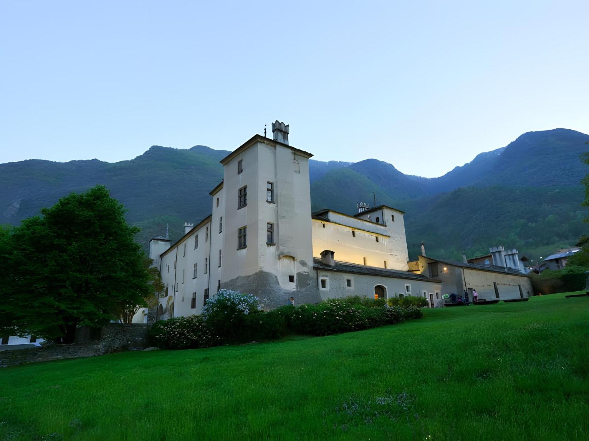 Il Pellegrino Bed & Breakfast Issogne Exterior foto